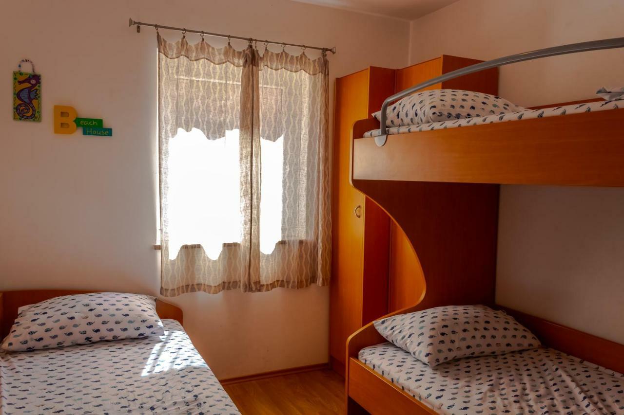 Abby Appartement Kornić Buitenkant foto